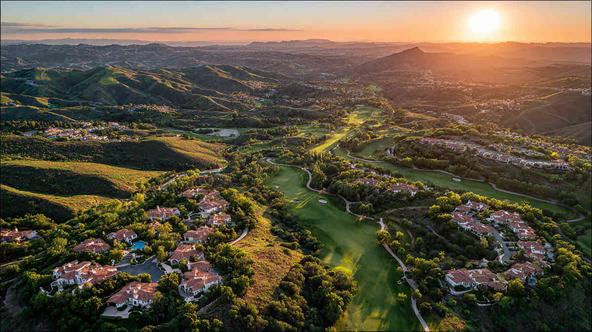 Living in Coto de Caza: A Comprehensive Guide